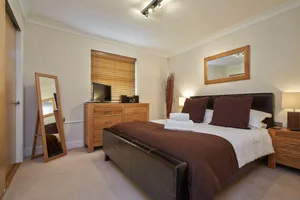 Image of 2 bed 2 bath at Jago Crt in Newbury - FREE parking with no height restrictions