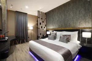Image of De Paris Hotel