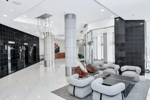 Image of Modern & Charming Apt With Rooftop @pentagon City