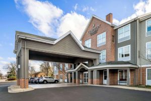 Image of Country Inn & Suites by Radisson, Red Wing, MN