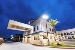Image of Palace Inn Blue Edgebrook