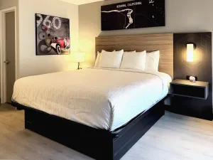 Image of Thunderbird Lodge