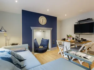 Image of Stopover at ALBANY GARDEN APARTMENT with great outdoor space