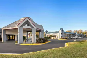 Image of Super 8 by Wyndham Garysburg/Roanoke Rapids