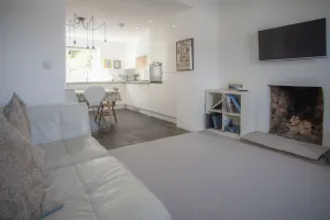 Image of Ty Golau - 3 Bed Holiday Home - Pembroke