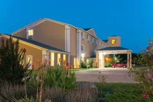 Image of Super 8 by Wyndham Perry