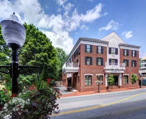Image of Main Street Inn