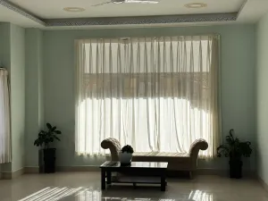 Image of Tshongdu Boutique