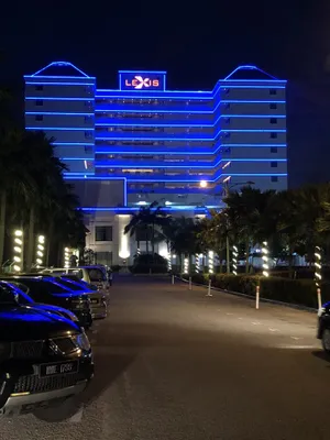 Image of CMK & Private Water Chalet