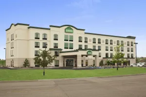 Image of Wingate by Wyndham - Bismarck