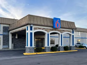 Image of Studio 6 Suites Springfield, OH