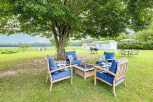 Image of Getaway on 1/2 Acre w/ Deck in Georgetown