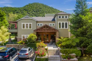 Image of Avila Village Inn