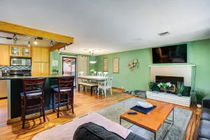 Image of 3 Mi to U of O Pet-friendly Home w/ Covered Deck!
