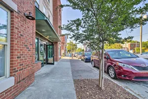 Image of Chic Wilmington Condo in Brooklyn Arts District!