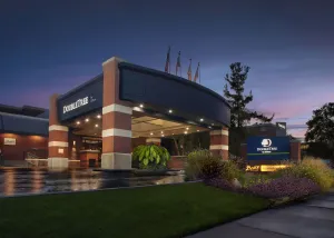 Image of DoubleTree by Hilton Akron Fairlawn