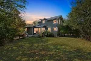 Image of Secluded Woodland Retreat Near Starved Rock Park 4 Bedroom Home