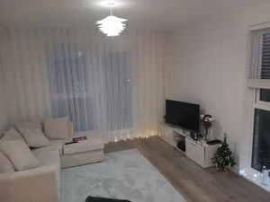 Image of Room-charming Loughton Apartment With Ba