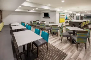 Image of Hampton Inn Monterey