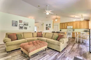 Image of Private Dog-Friendly Home 3 Mi to Elk Mountain