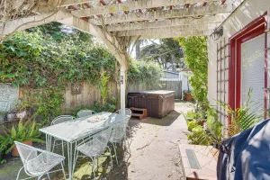 Image of Modern Santa Cruz Studio Near Beach and Hot Tub