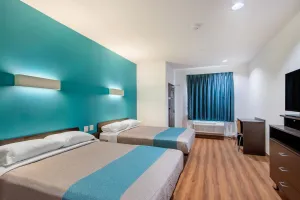 Image of Motel 6-Channelview, TX