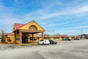 Image of Suburban Studios Buffalo Airport