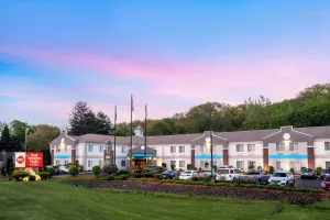 Image of Best Western Plus New England Inn & Suites