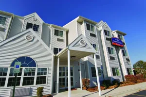 Image of Red Lion Inn & Suites Elk Grove Village