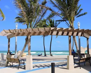 Image of Seabreeze Beachside Studios by ValGal