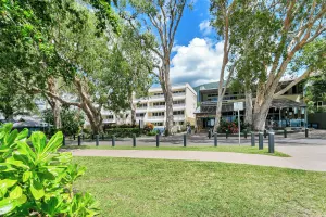 Image of Hibiscus in Marlin Waters Palm Cove