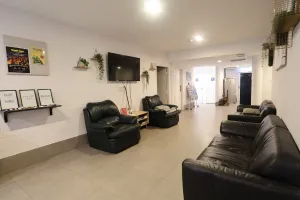 Image of Quokka Backpackers Hostel Perth - note - Valid passport required to check in