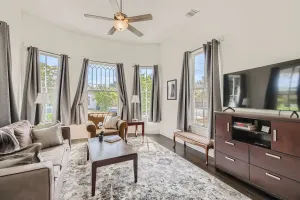 Image of Historic Victorian 2 Mins from the Pearl District