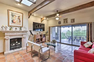 Image of Elegant El Paso Condo about 10 Mi to Downtown!