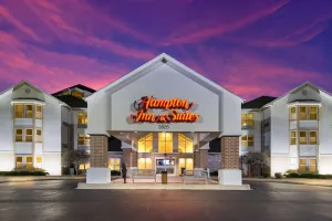 Image of Hampton Inn & Suites Chicago/Hoffman Estates