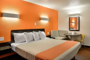 Image of Motel 6-Toledo, OH