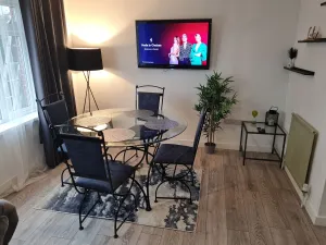 Image of Lovely 2-bed Apartment in Cheltenham Spa