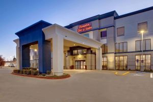 Image of Hampton Inn & Suites Borger