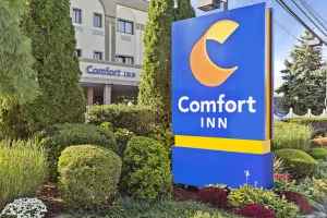 Image of Comfort Inn Syosset-Long Island