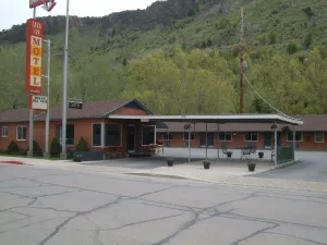 Image of Lava Spa Motel & RV