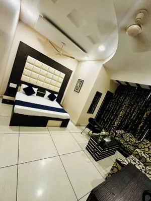 Image of Sunshine Hotel