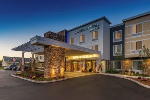 Image of Fairfield Inn & Suites by Marriott Plymouth White Mountains