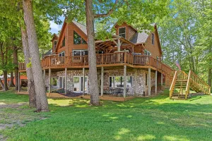 Image of Cabin Retreat on Big Crooked Lake