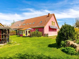 Image of Apartment in Altentreptow With Garden