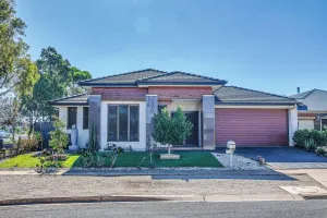 Image of Stylish Luxe House For Big Group Near Shopping Center