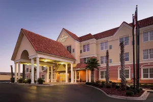 Image of Country Inn & Suites by Radisson, Crestview, FL