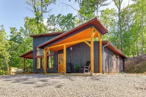 Image of 4 Mi to Dtwn Ellijay: Cabin w/ Pool & River Access
