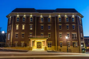 Image of The Mount Vernon Grand Hotel