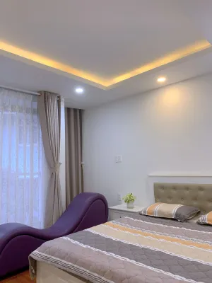 Image of Tropical House