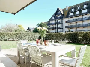 Image of Deauville Riviera - Jardin face à la Plage, Proximité & Luxe Inégalé